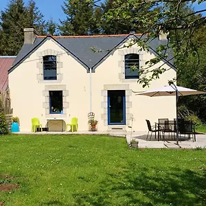 La Maison Au Coeur De La Foret Hébergement de vacances